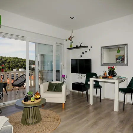 Juric 32 - Boutique Pensionat Hvar Town