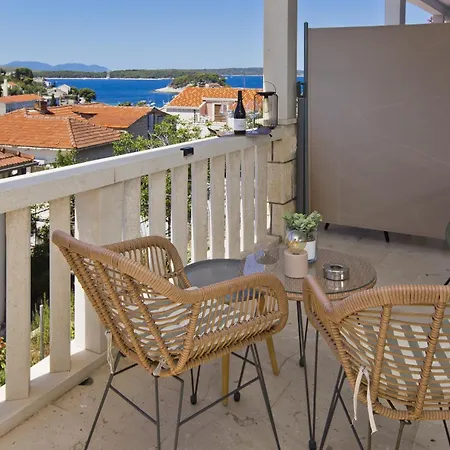 Konukevi Juric 32 - Boutique 4*